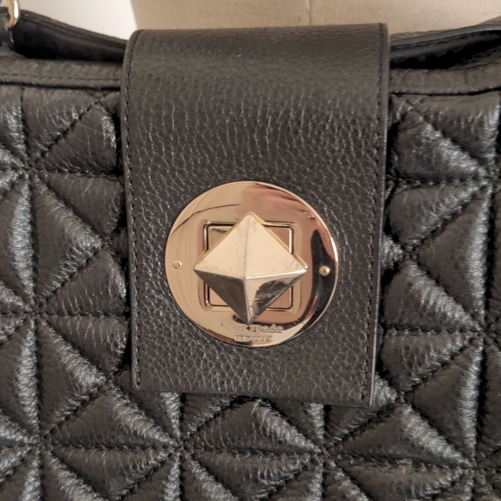 Kate Spade Purse - Picture 4 of 16
